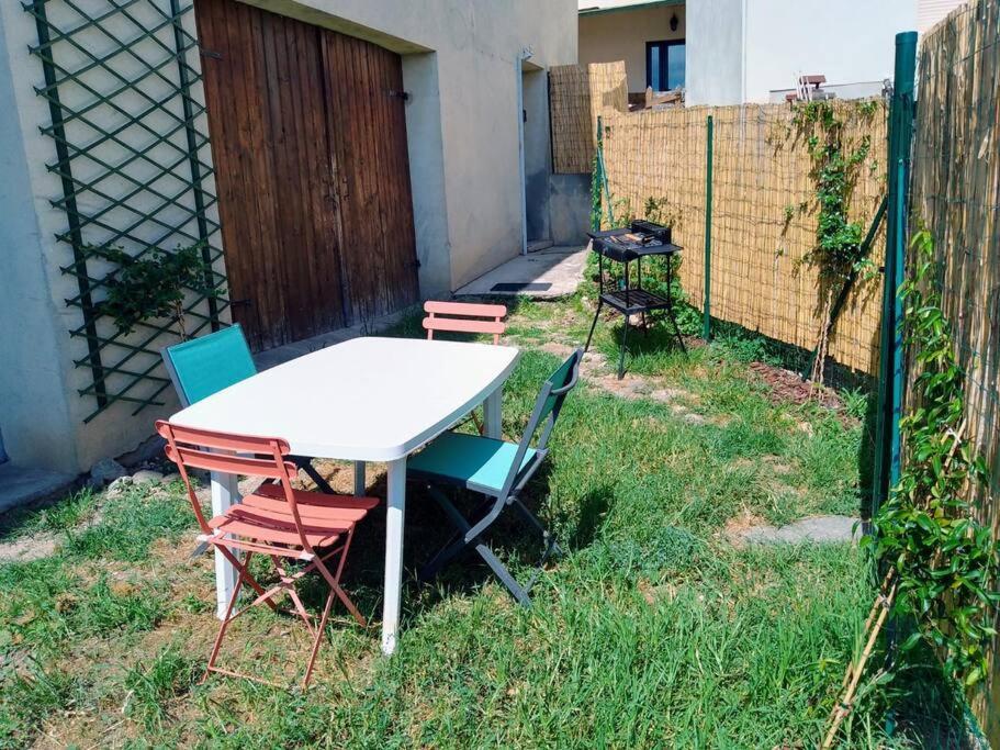 Ria Maison 4 Pers Avec Jardin Au Pied Des Montagnesヴィラ エクステリア 写真